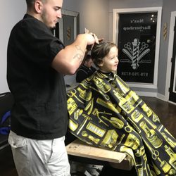Max's Barbershop