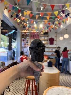 Jeni's Splendid Ice Creams by null