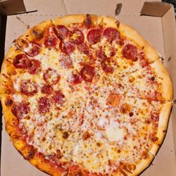 Schiano's Pizza - Cheese and pepperoni, large pie... Excellent!!!