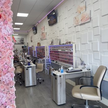 Eagle Nails Salon - Wall of nail colors - Nail Salons Near Me - Kaneohe, Hawaii