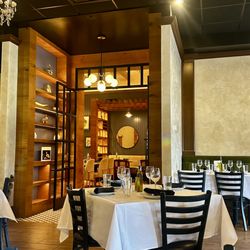 Patricia's Of Holmdel - Interior