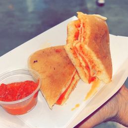 That's Amore Grilled Cheese