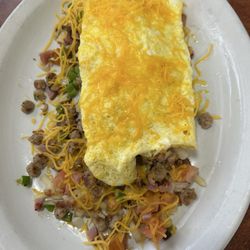 Main Street Diner - Yummy skillet combo