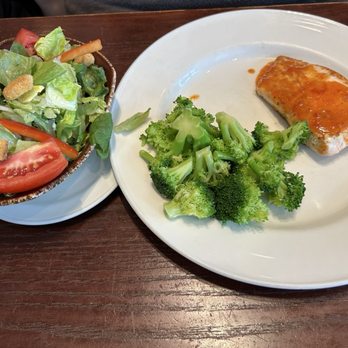 Hard Rock Cafe - Salmon 8 Oz - side of broccoli/side salad - American Near Me - Tampa, Florida Hard Rock Cafe - Salmon 8 Oz - side of broccoli/side salad - American Near Me - Tampa, Florida