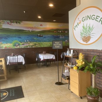 Pho Ginger - Colorful clean space - Vietnamese Near Me - Albuquerque, New Mexico