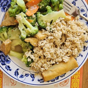 Guilin Chinese Restaurant - Tofu and broccoli, brown rice, egg roll - Chinese Near Me - Tucson, Arizona