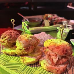 Crispy chicken and biscuits Crispy chicken and biscuits