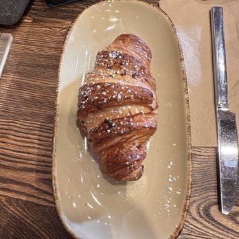 Plucky’s Cafe - Chocolate croissant - Cafes Near Me - Burlingame, California Plucky’s Cafe - Chocolate croissant - Cafes Near Me - Burlingame, California