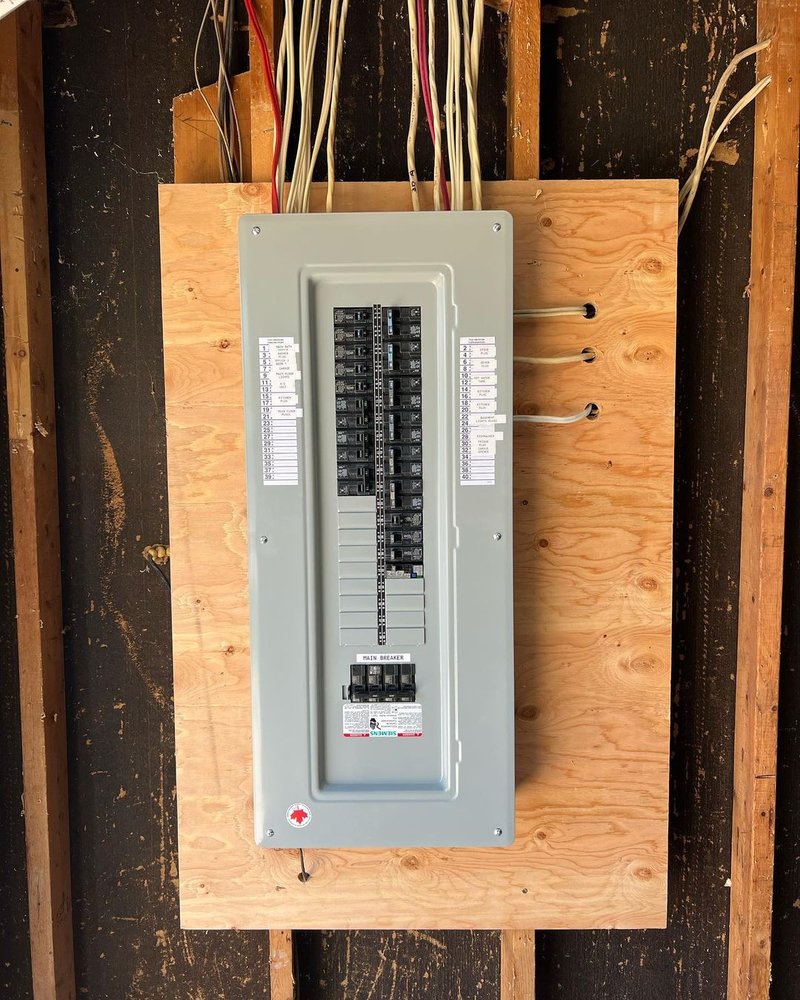Slide of Transcend Master Electrician