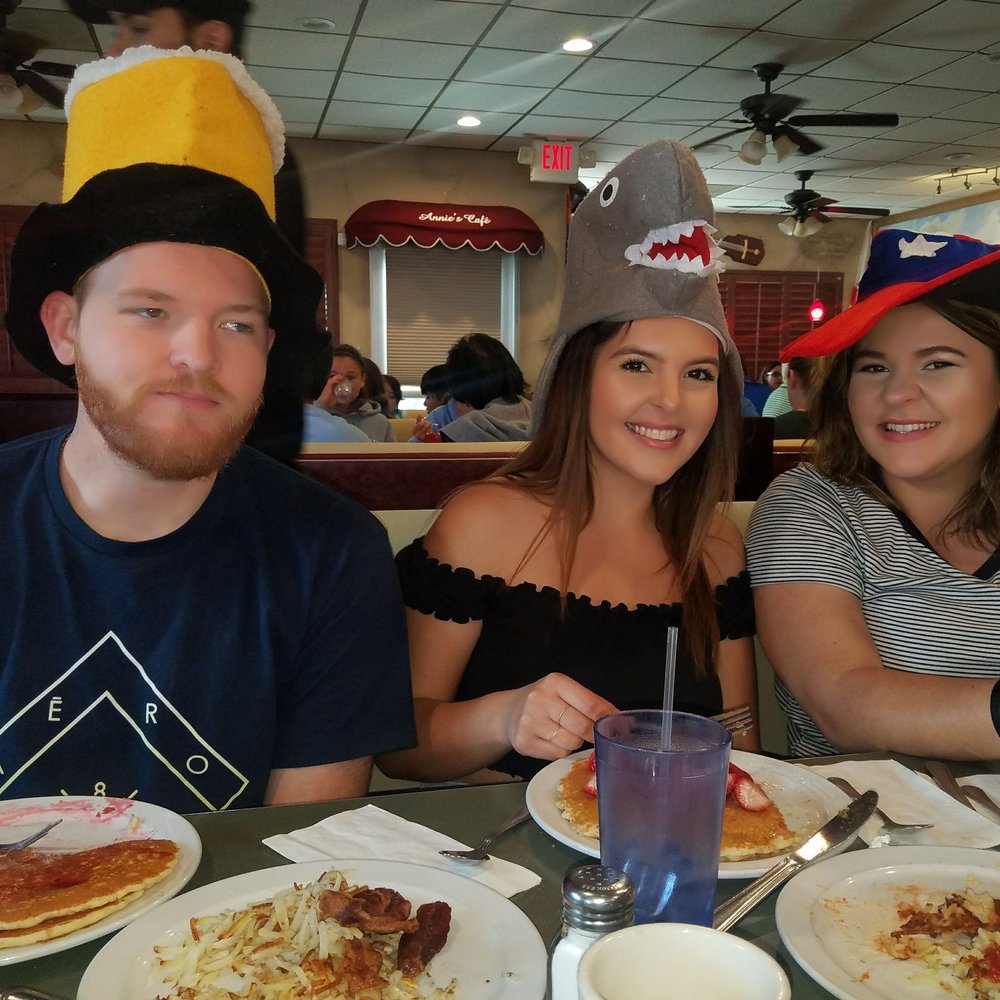 Annie's Cafe - Temecula - The kids are not shy - Breakfast & Brunch Near Me - Temecula, California