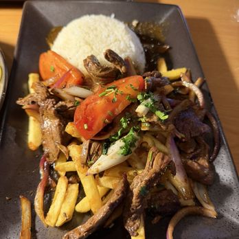 Happy Fish - Lomo Saltado - Peruvian Near Me - Tampa, Florida