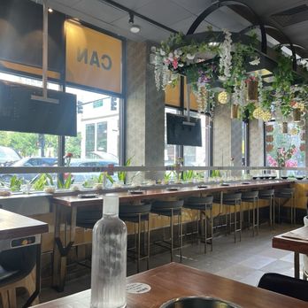 Muan Jai Thai Kitchen - Thai Near Me - Chicago, Illinois