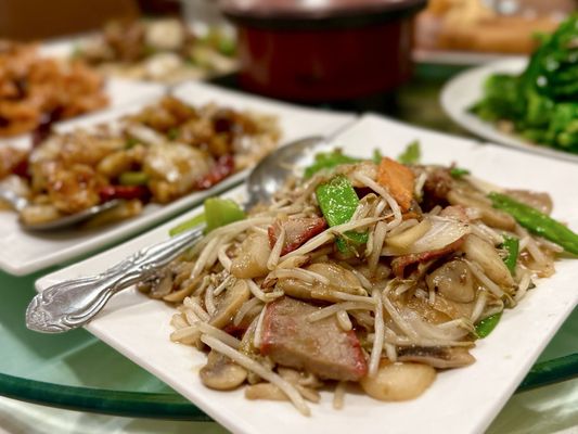 Full House Seafood by null