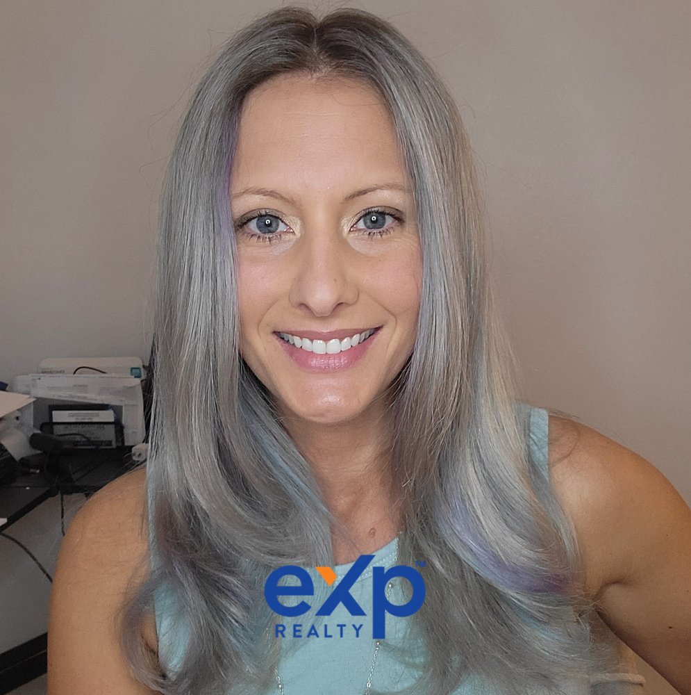 JAMIE WALKER REALTOR Updated April 2024 Melbourne, Florida Real