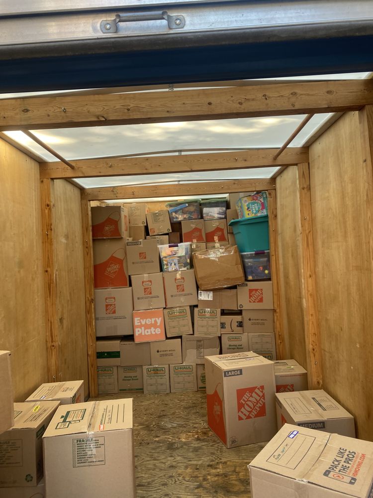 INSIGHT MOVERS Updated April 2024 16 Photos 1630 Marion St, St paul, Minnesota Movers