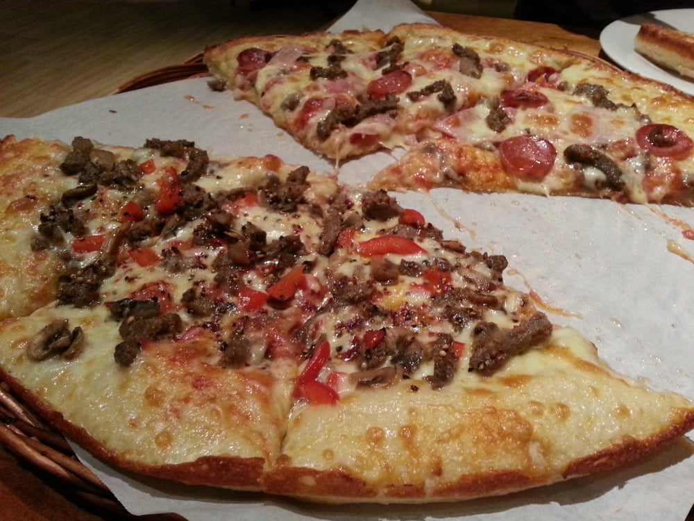 DOLLY DIMPLE’S KANEBOGEN Skilleveien 5, Harstad, Norway Pizza