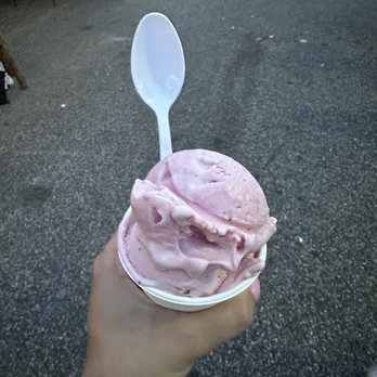 Taharka Brothers - Non-dairy strawberry - Ice Cream & Frozen Yogurt Near Me - Baltimore, Maryland