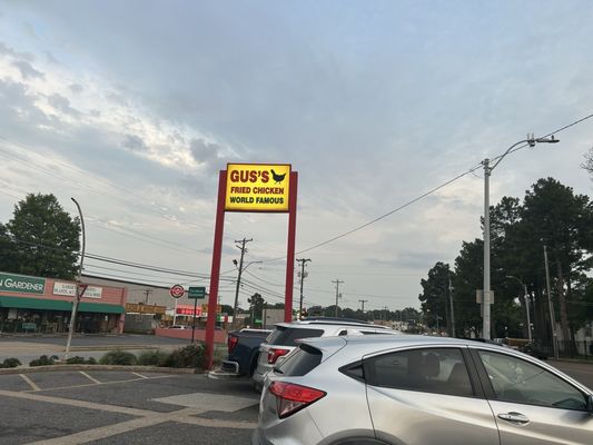 Gus's World Famous Fried Chicken by null
