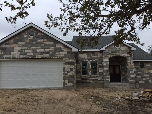 I M Roofing & Construction