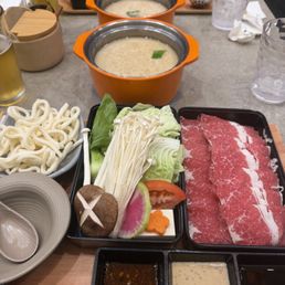 Tonyu Nabe Tonyu Nabe