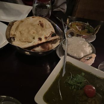 Rasika - Chicken Green Masala Garlic Naan with Herbs - Indian Near Me - Washington, DC, District of Columbia