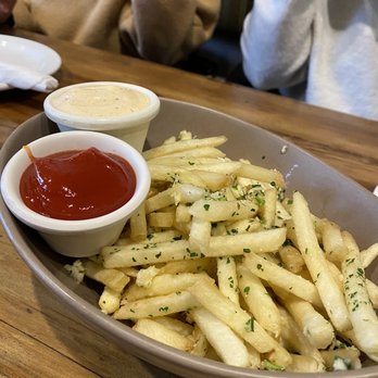 The Creek Eatery - Garlic fries - Wine Bars Near Me - San Jose, California The Creek Eatery - Garlic fries - Wine Bars Near Me - San Jose, California