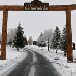 Eagle Lakes Ranch Lodge - Green lakes