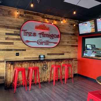 Tres Amigos Grill - Inside entrance, order counter and menu - Tex-Mex Near Me - Winter Garden, Florida