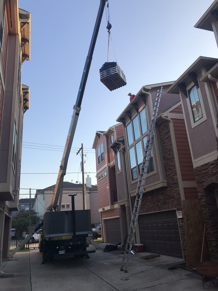 Slide of Houston Heights Roofers