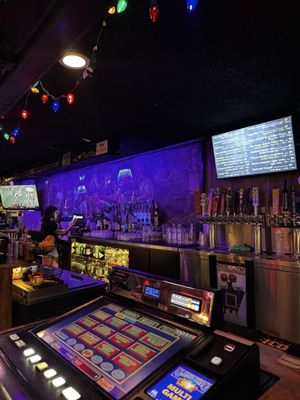 Stay Tuned Burgers by null