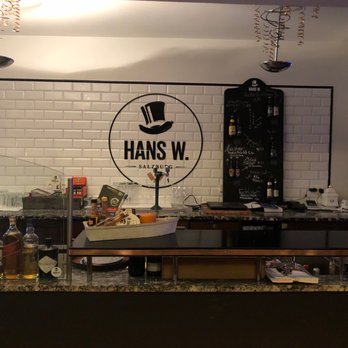 Hans W. - Bar - Hot Dogs Near Me - Salzburg, 5 Hans W. - Bar - Hot Dogs Near Me - Salzburg, 5