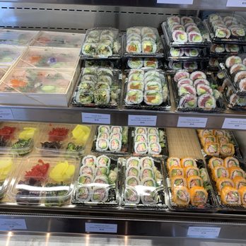 Ebiko - Sushi, set boxes and pickled vegetables - Japanese Near Me - Oakland, California