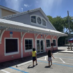 Exterior photo of Putt'n Around - Delray Beach, Florida Exterior photo of Putt'n Around - Delray Beach, Florida