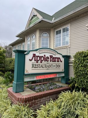 Apple Farm Inn by null