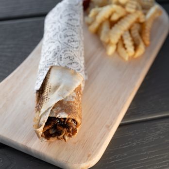 Burgeratti - Chicken shawarma sandwich - Burgers Near Me - Dearborn Heights, Michigan