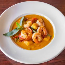 Aiyara Thai Cuisine - Mango Curry