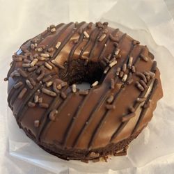 Pride Enjoy - Donut