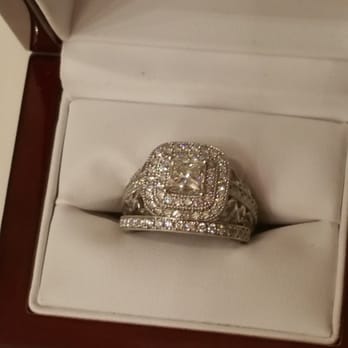 deBebians - My rings can be worn independently per my request, and they are gorgeous either way.  The band width matches diamonds on the side. - Jewelry Near Me - Los Angeles, California