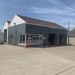 Me Muffler & Brakes - Our Building