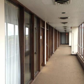 Aspen Select - Inside hallway to room - Hotels Near Me - Rochester, Minnesota