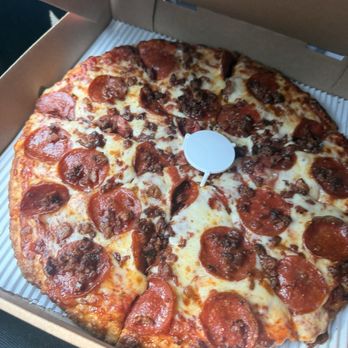 Jet's Pizza - Pizza Near Me - Winter Springs, Florida