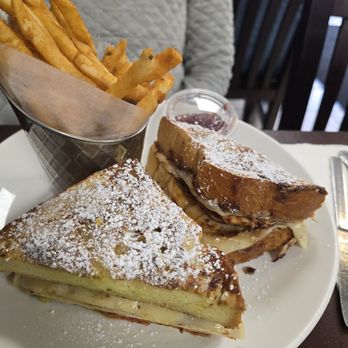 Cozy Cafe - Breakfast & Brunch Near Me - Old Bridge, New Jersey