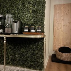Freeze & Float Spa - Meditation room with refreshments