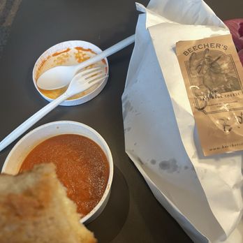 Beecher's Handmade Cheese - Paine Airfield - Grilled cheese and tomato soup - Cheese Shops Near Me - Everett, Washington