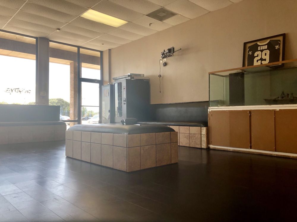 SCULPTUREZ BARBER SHOP 42 Photos & 11 Reviews 7024 Veterans