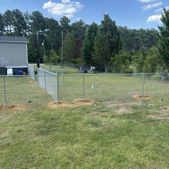 Out Da Mud Fencing - Bishopville sc 4ft Chain Link Installation - Fences & Gates Near Me - Columbia, South Carolina Out Da Mud Fencing - Bishopville sc 4ft Chain Link Installation - Fences & Gates Near Me - Columbia, South Carolina