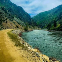 Rapid River Shuttles