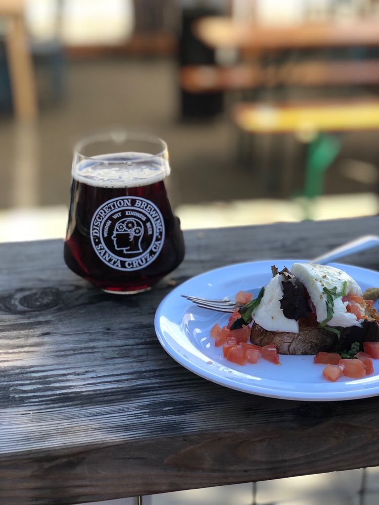 Social spots from Discretion Brewing