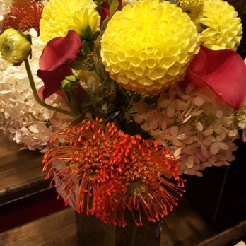Nicks On Broadway - Fresh flowers in the bathroom? Amazing! - New American Near Me - Providence, Rhode Island