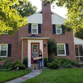 Robin Schoonmaker-RE/MAX One Realty - Collingswood Buyers - Real Estate Agents Near Me - Moorestown, New Jersey Robin Schoonmaker-RE/MAX One Realty - Collingswood Buyers - Real Estate Agents Near Me - Moorestown, New Jersey